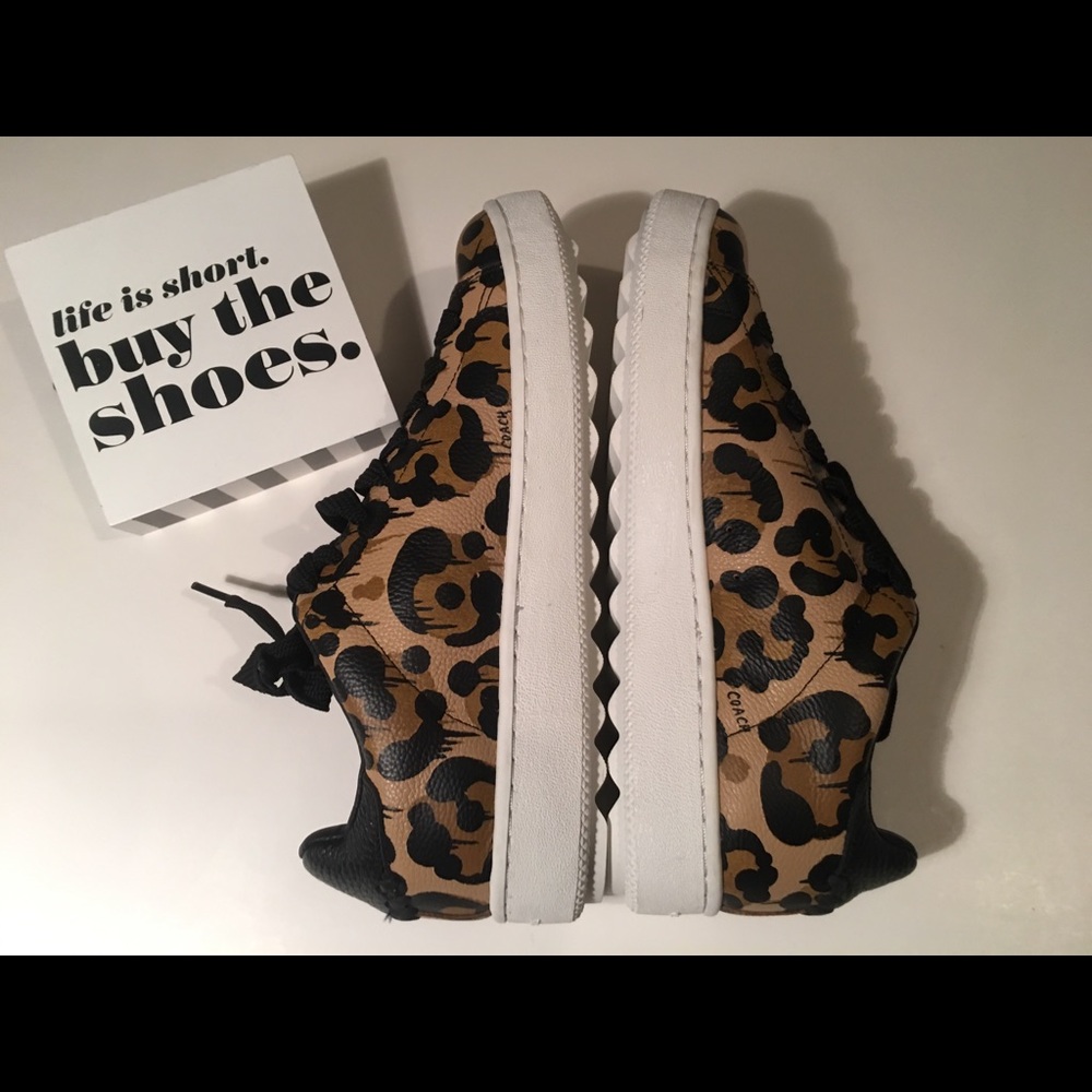 Last chance ❌NWOT Coach Lo-top sneaker❌